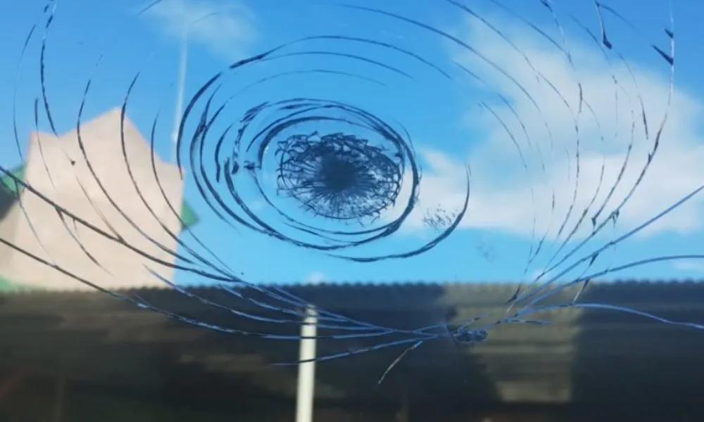 Tres aprehendidos tras huir de un control y atacar a policías en Esquel