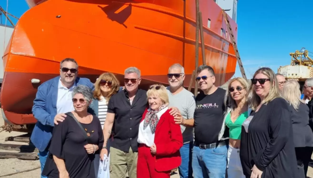 Botadura del "Ciudad de Nijar"