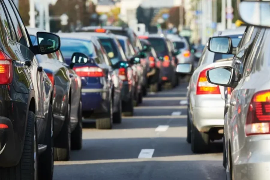 Confinamiento por escases de petroleo