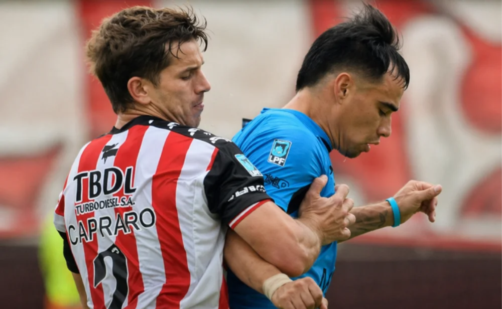 El 0-0 en cancha del Guapo movió la tabla más que el juego.