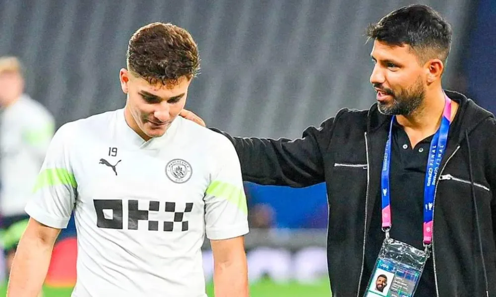 El kun Agüero habló de Julián Álvarez