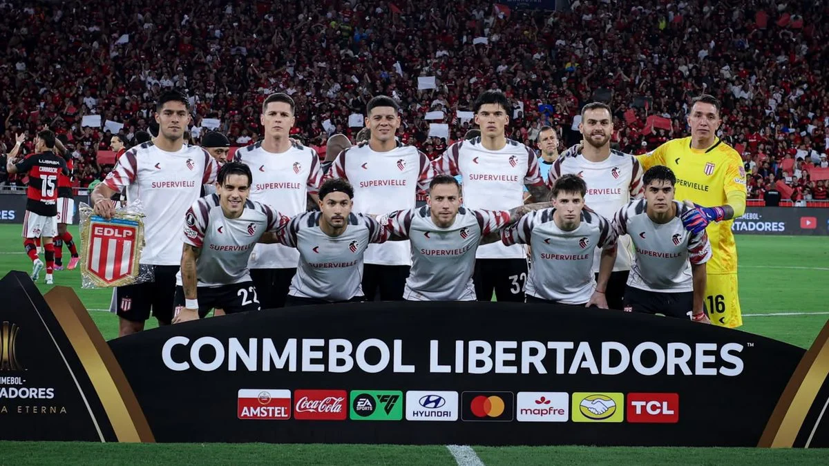 Estudiantes de la Plata equipo para semifinal de la Libertadores foto X @EdelpOficial