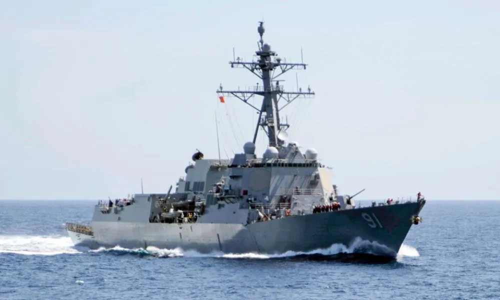 Buque de guerra de Estados Unidos foto de La Voz de América