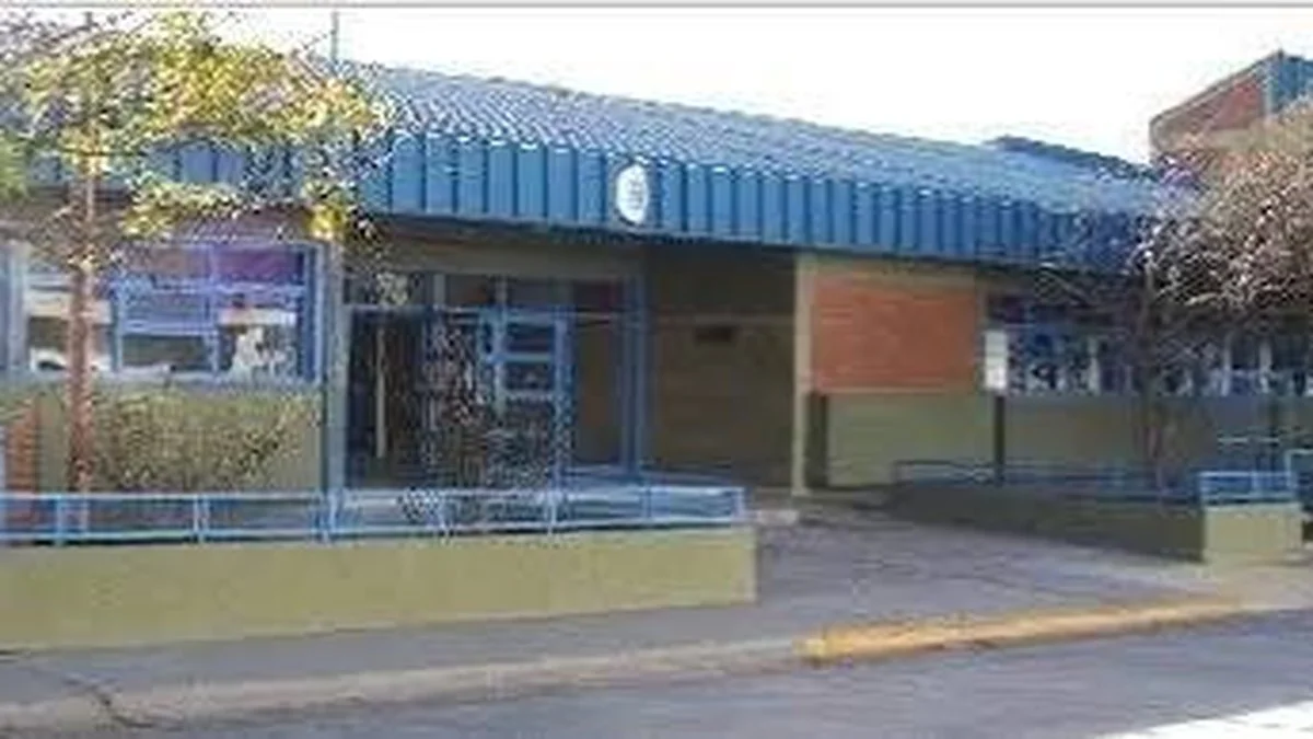 Escuela 710