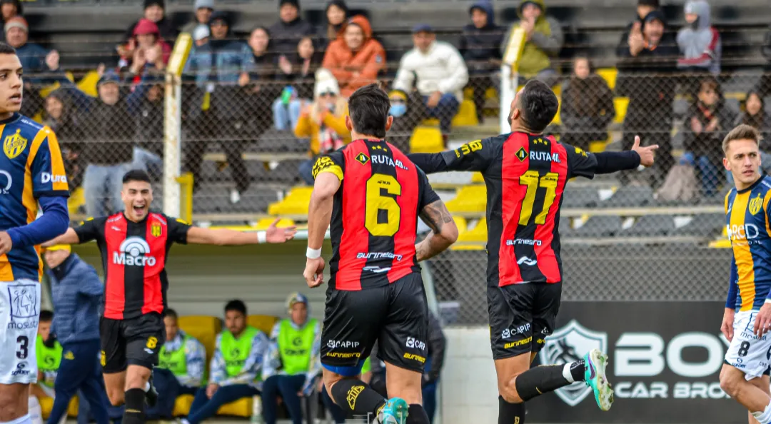 EL AURINEGRO QUIERE BAJAR AL PUNTERO COLÓN