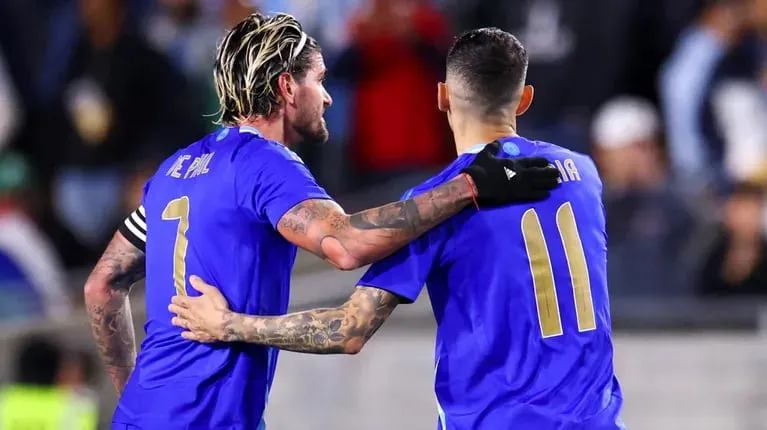 RODRIGO DE PAUL: "A DI MARÍA LO VÍ CONMOVIDO Y CON LÁGRIMAS"