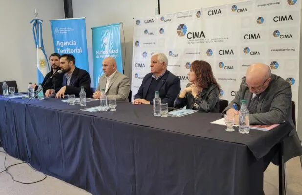 Acto de apertura "Puentes al mundo productivo"