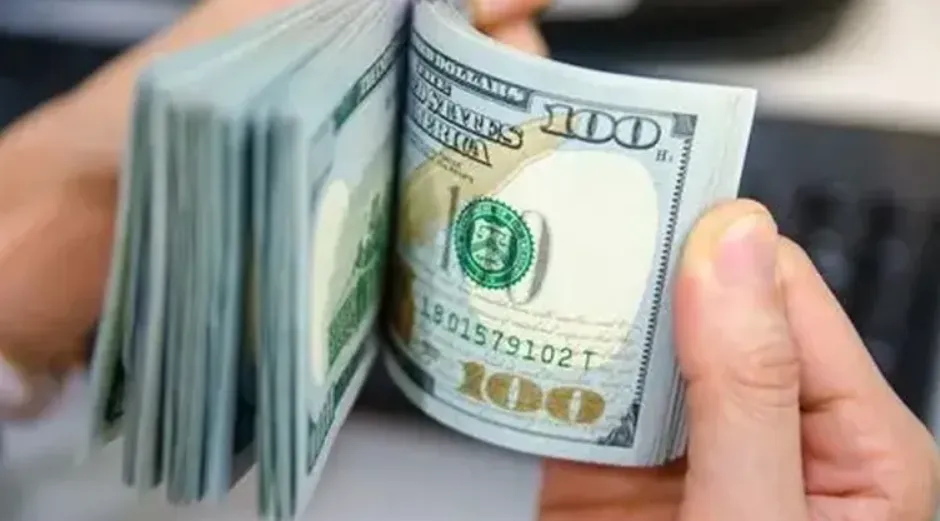 licuan dolares