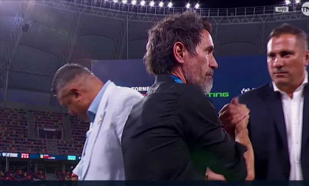 La consagración de Estudiantes quedó marcada por gestos fríos