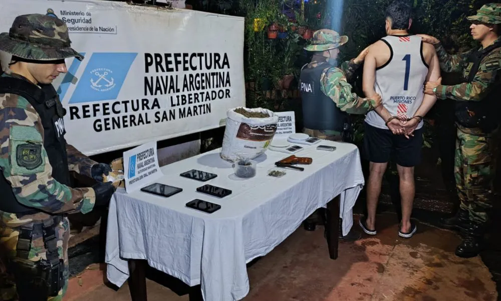 Incautaron más de 330 kilos de droga en un operativo sobre el Paraná