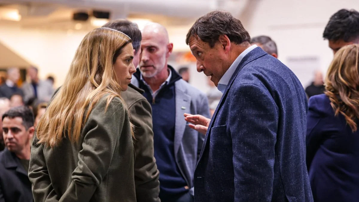 Weretilneck y Soria en el encuentro con intendentes
