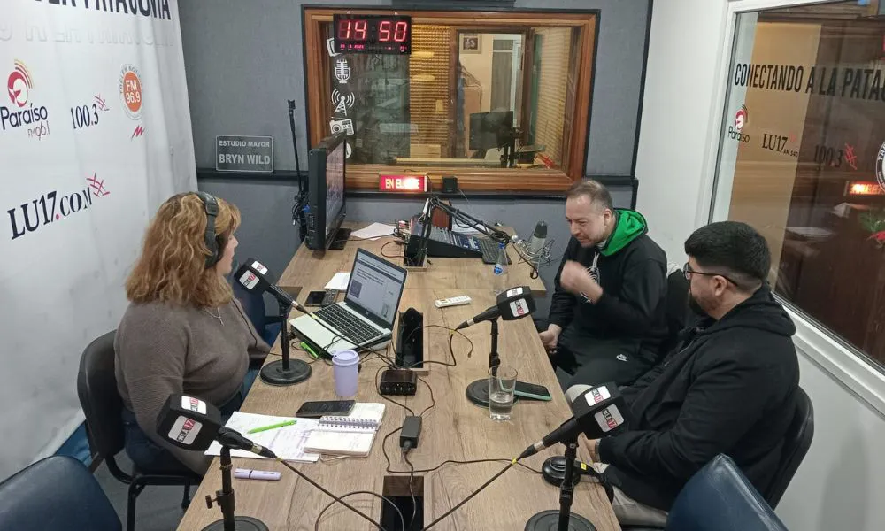 Bruno Arias en los estudios de LA17