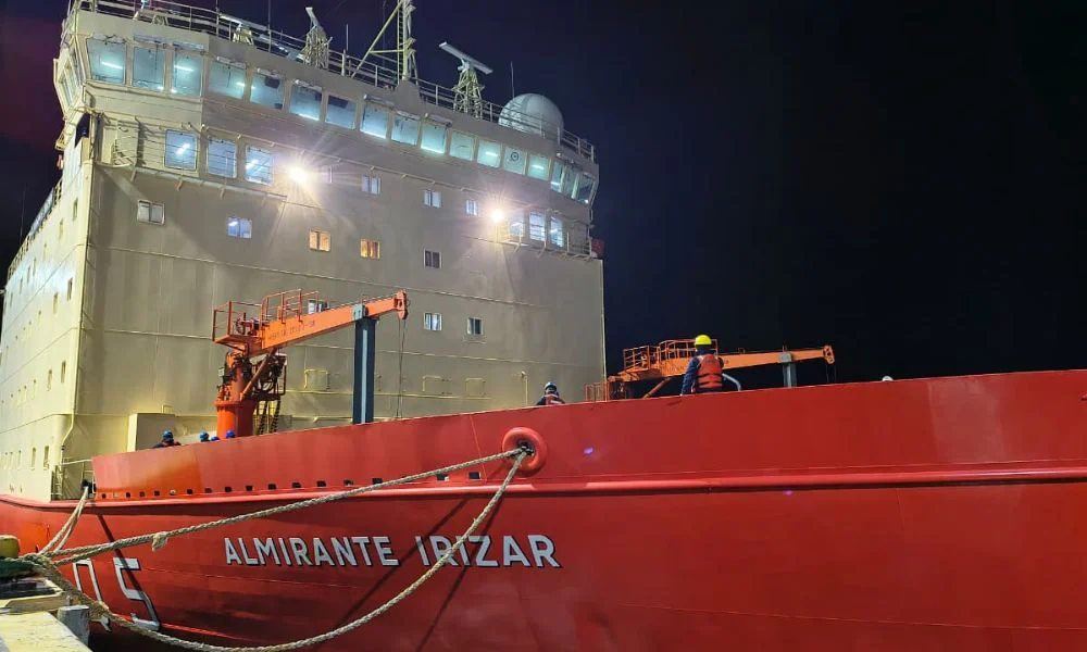 ARA Almirante Irizar