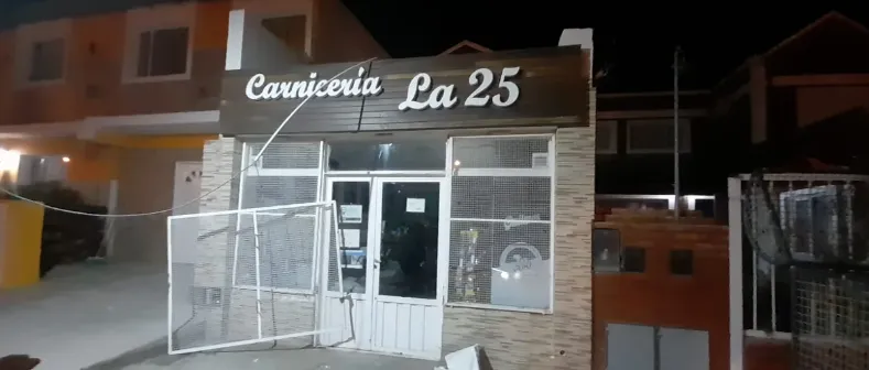 LA 25-CARNICERIA PUERTO MADRYN