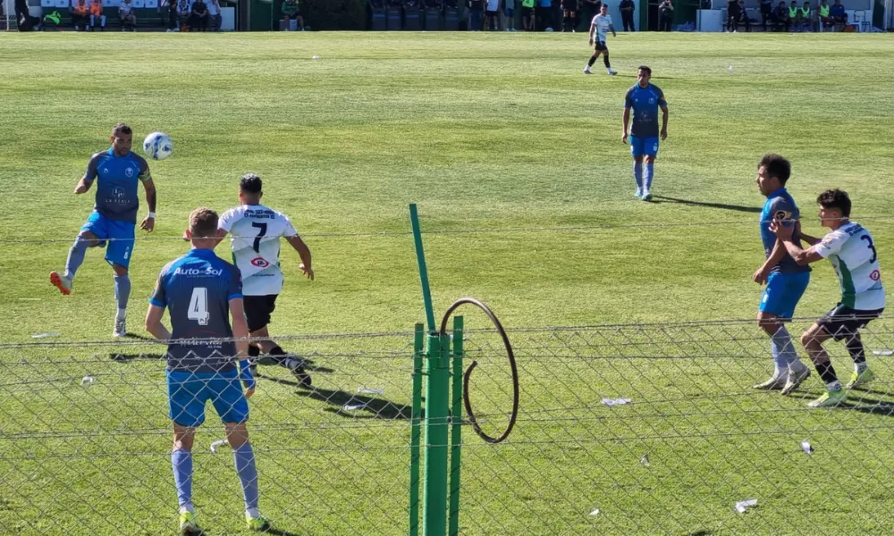 Germinal no pudo con Bolivar