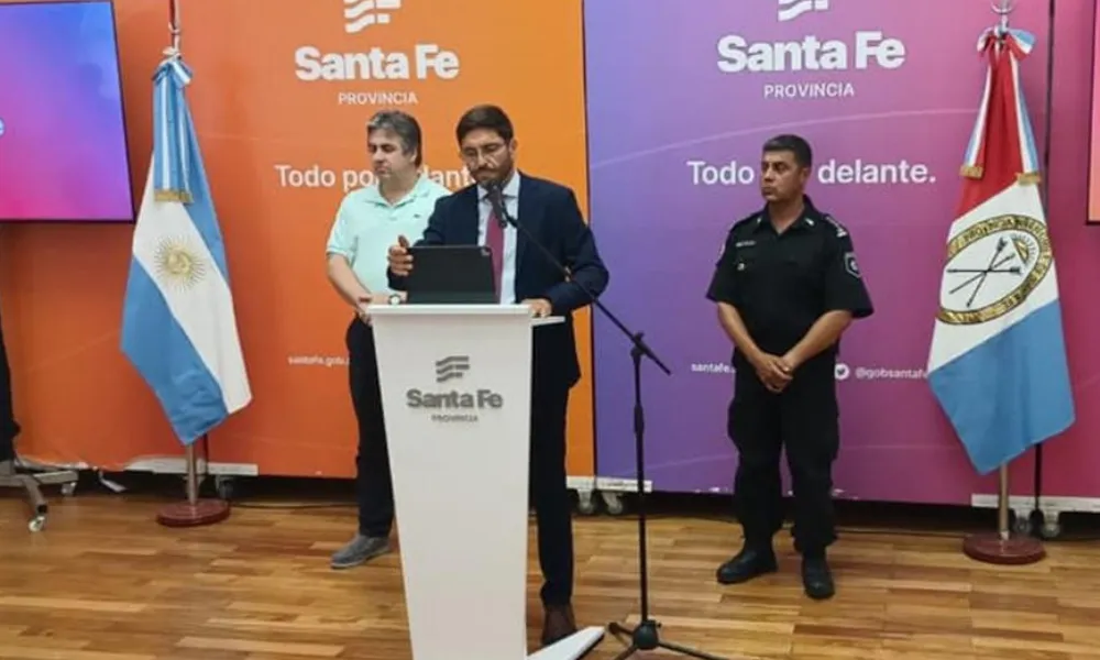 Pullaro en conferencia de prensa