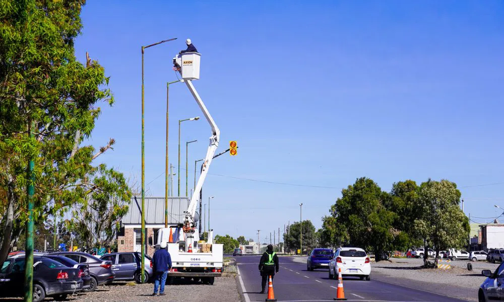 Cambio de luminarias en la Doble Trocha