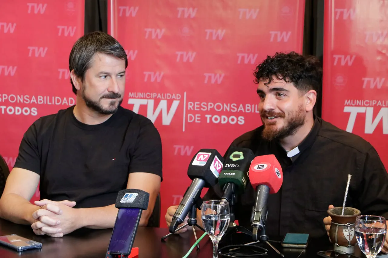 Merino participó de la presentación de las actividades por la creación de la Diócesis de Rawson