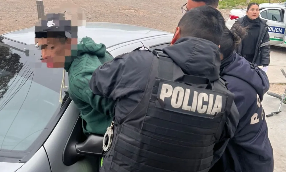 detenido con prisión domiciliaria