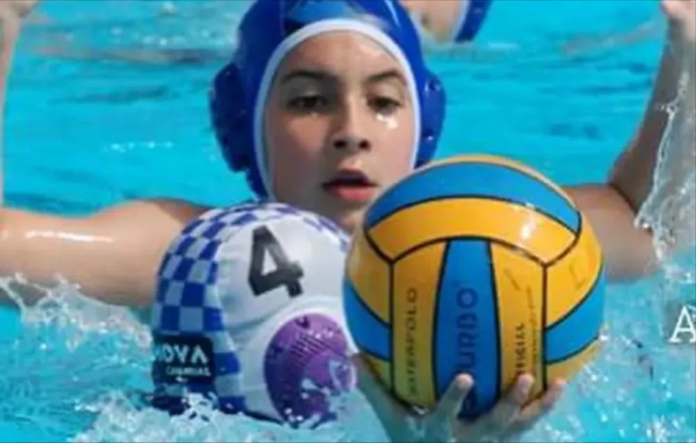 El Club Ferrocarril Patagónico abre sus puertas a una nueva jornada de waterpolo para chicos de 8 a 16 años