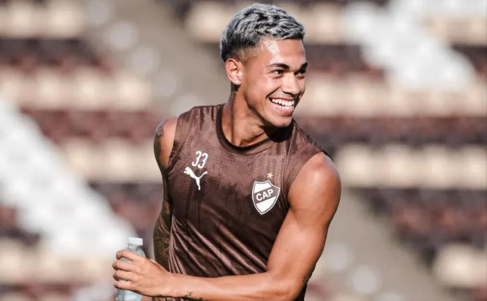 Platense e Instituto protagonizan un duelo en Vicente López