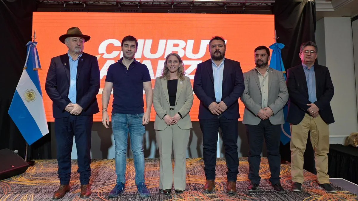 Apertura de sobres para el acueducto en Comodoro