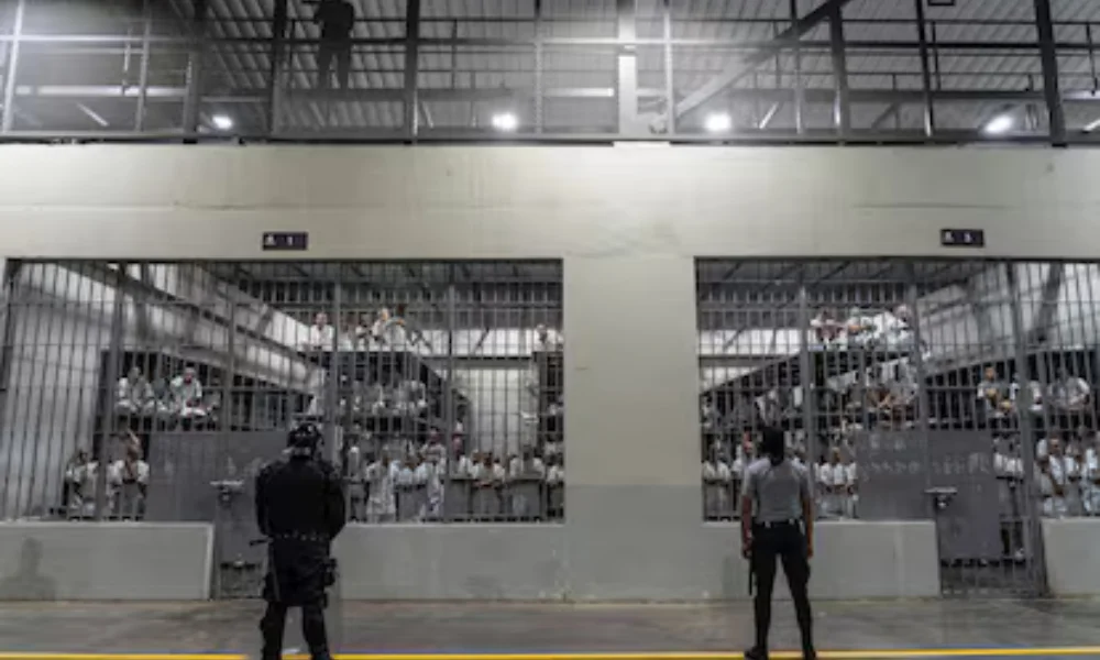 Cárcel en El Salvador