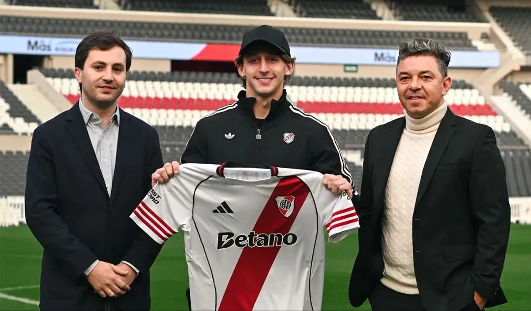 River mete doble refuerzo millonario