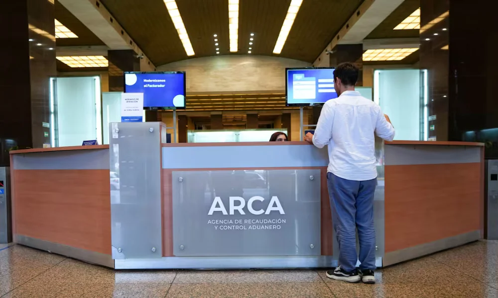 Las retenciones sobre pagos pendientes de clientes complican todavía más la situación financiera de empresas.