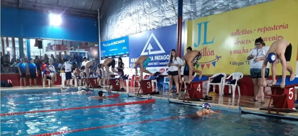 Ferro cumple 72 años y sostiene una identidad ligada al origen ferroviario