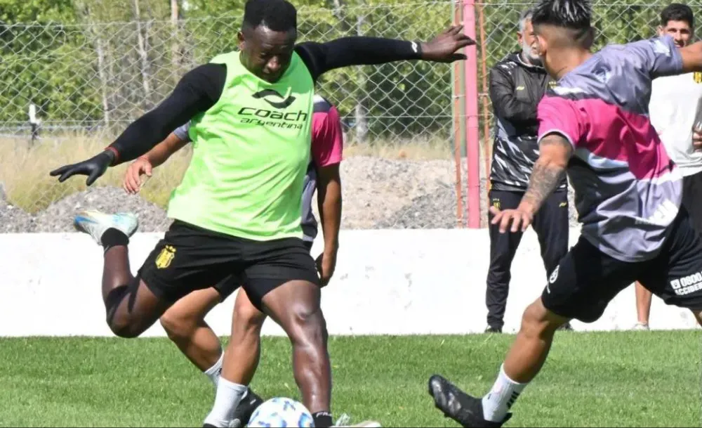 El Aurinegro se impuso en el primer amistoso ante Huracán
