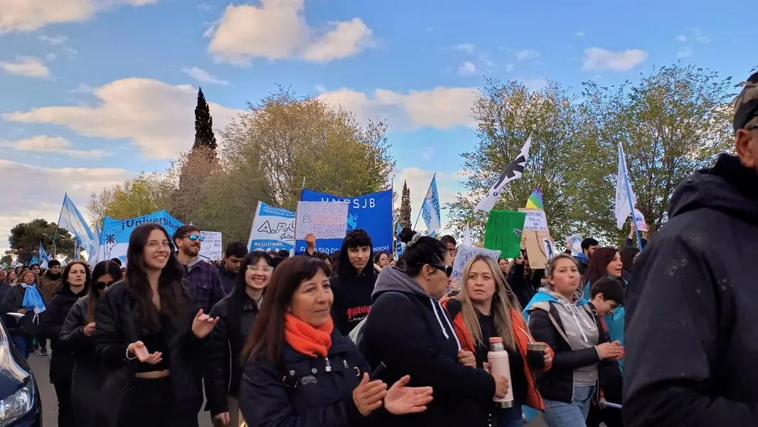 marcha madryn 2_11zon