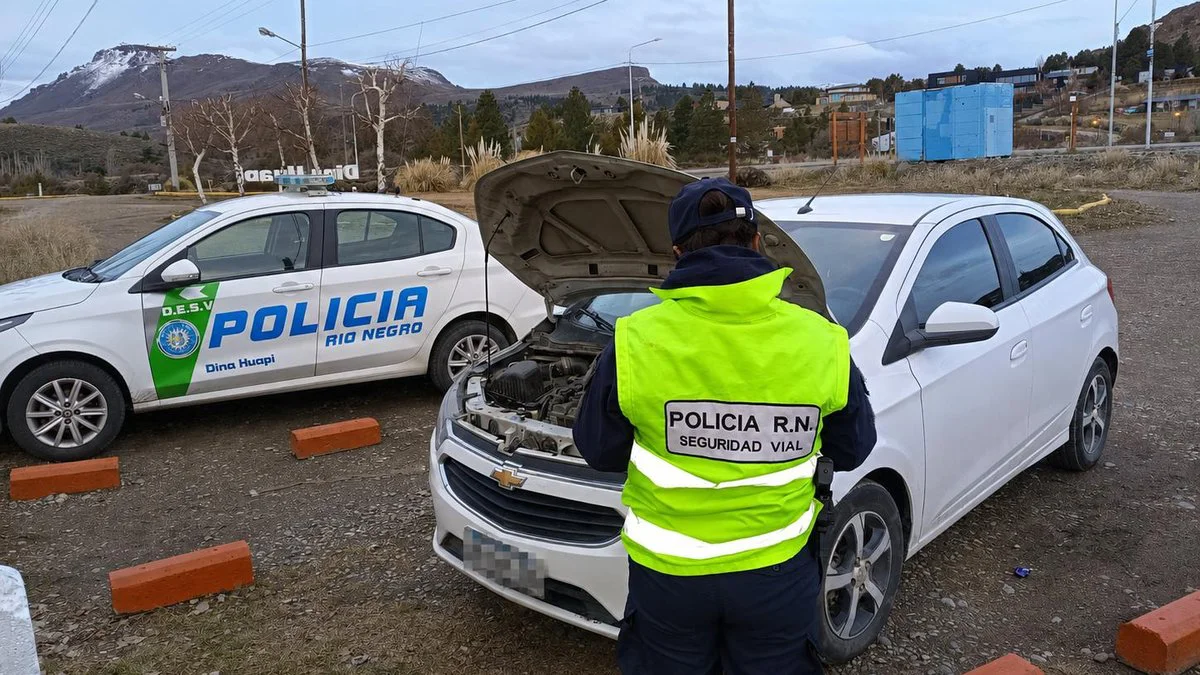Control policial en Rpio Negro