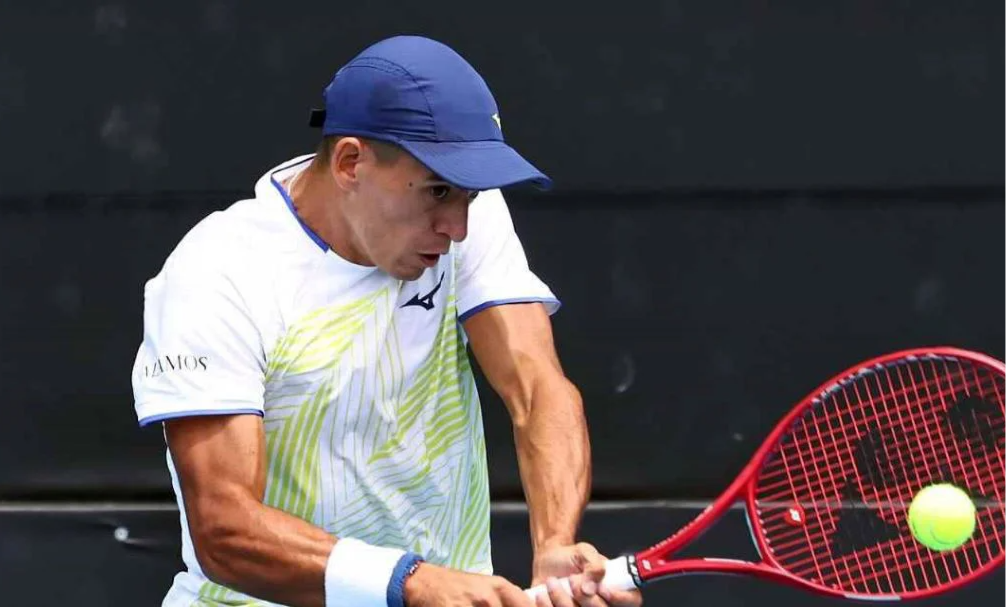 El argentino superó a un preclasificado y se metió en la tercera ronda del Masters 1000.