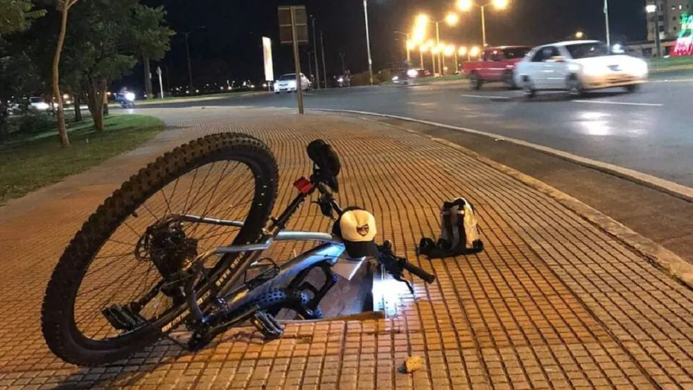 La Municipalidad deberá indemnizar a un vecino por un pozo mal señalizado