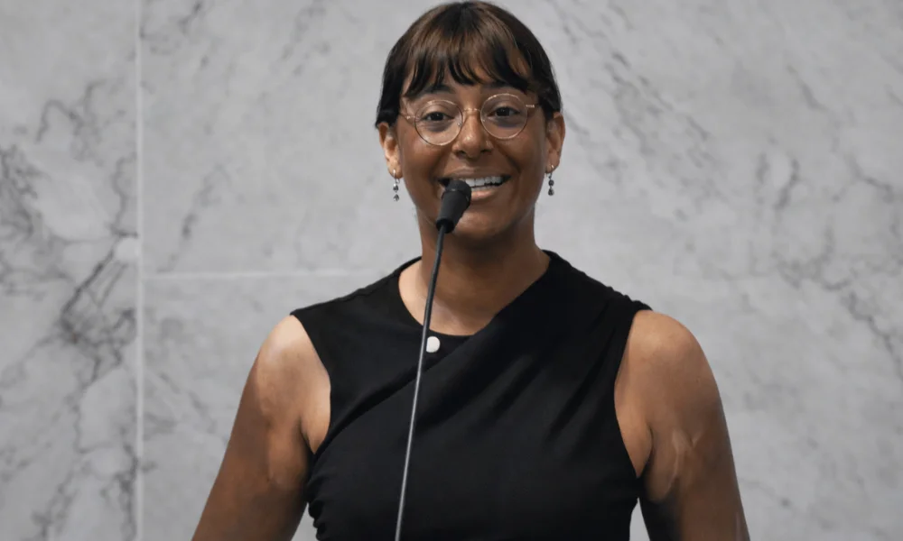 Fabiana Bolsonaro generó una fuerte polémica política e institucional que derivó en denuncias formales.