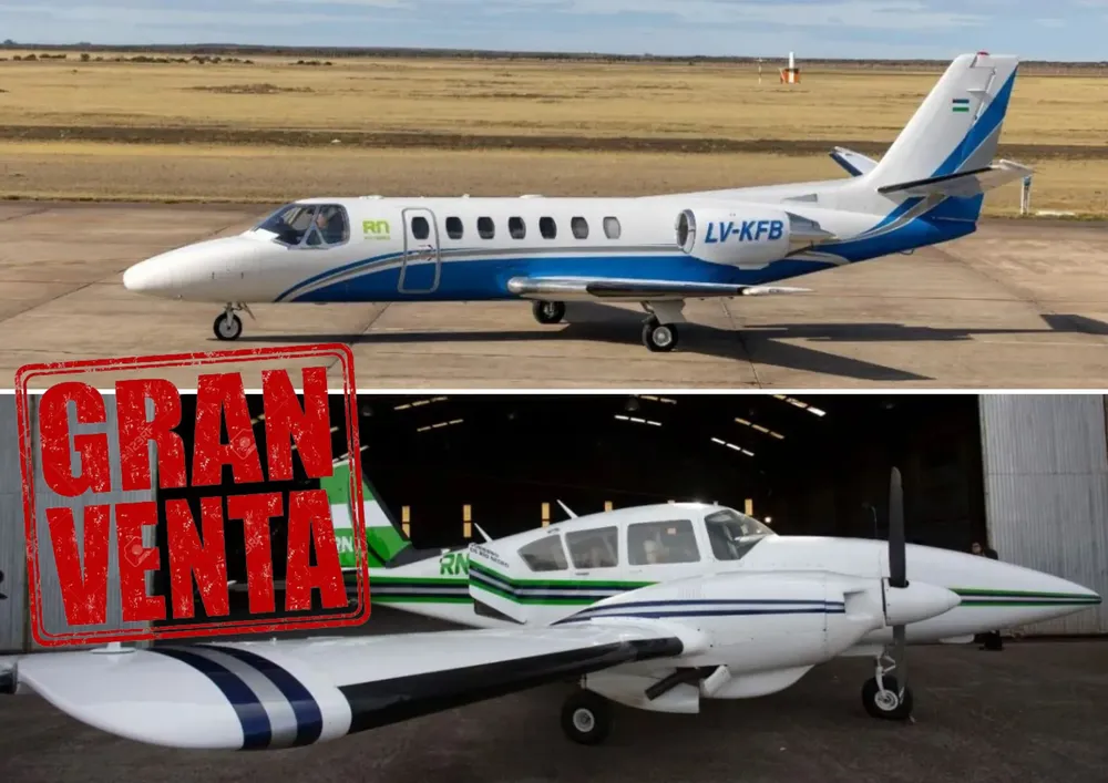 El texto del párrafo (4)