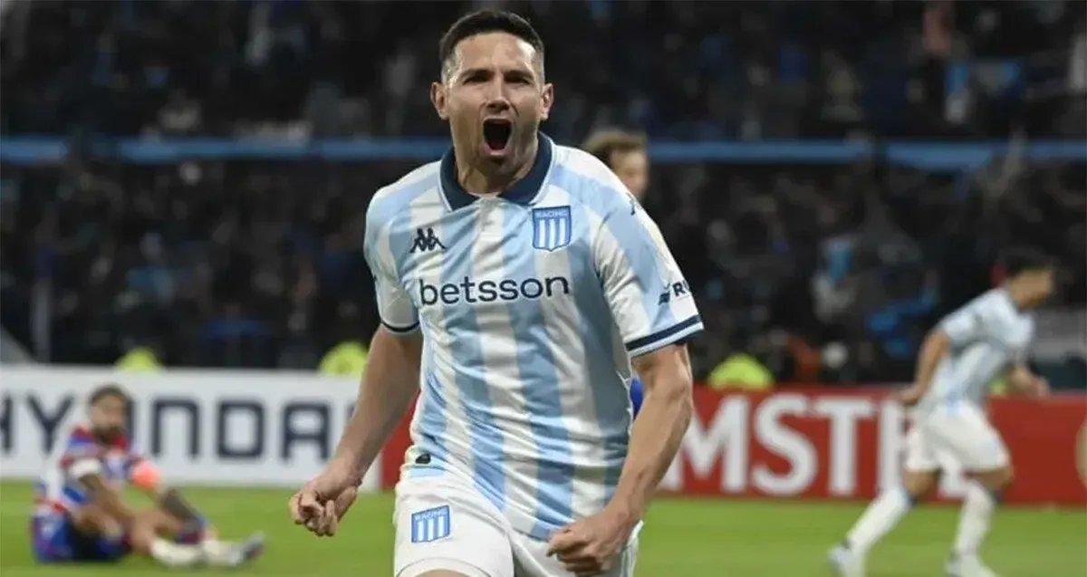 Racing venció a Fortaleza en tiempo de descuento y terminó puntero del grupo E en la Copa Libertadores 2025