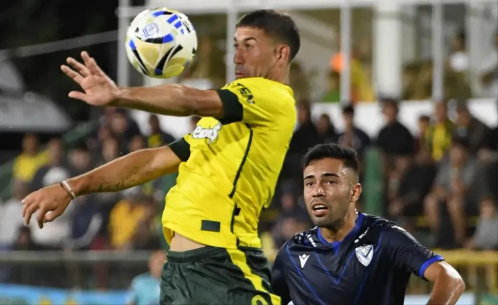 El Fortín arrancó abajo ante Defensa y Justicia, lo igualó en el complemento