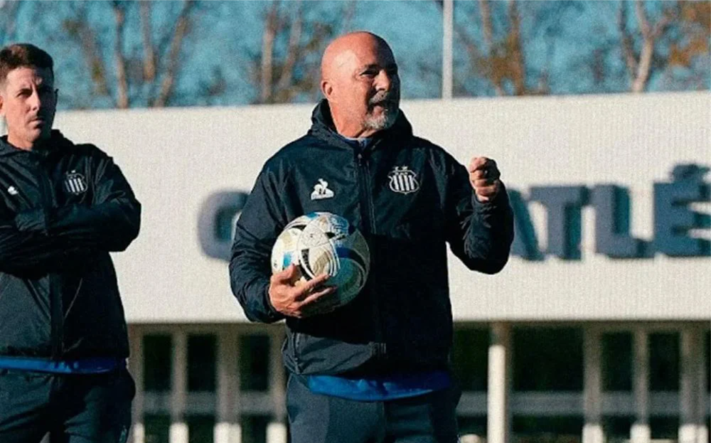El nuevo ciclo del entrenador Jorge Sampaoli comienza frente a Newell's.
