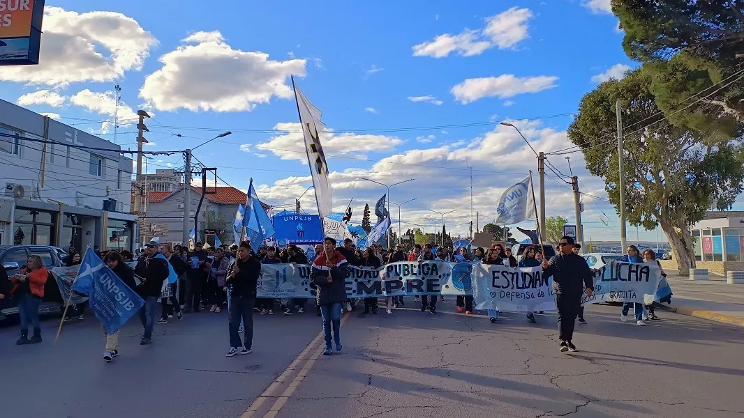 marcha madryn 4_11zon