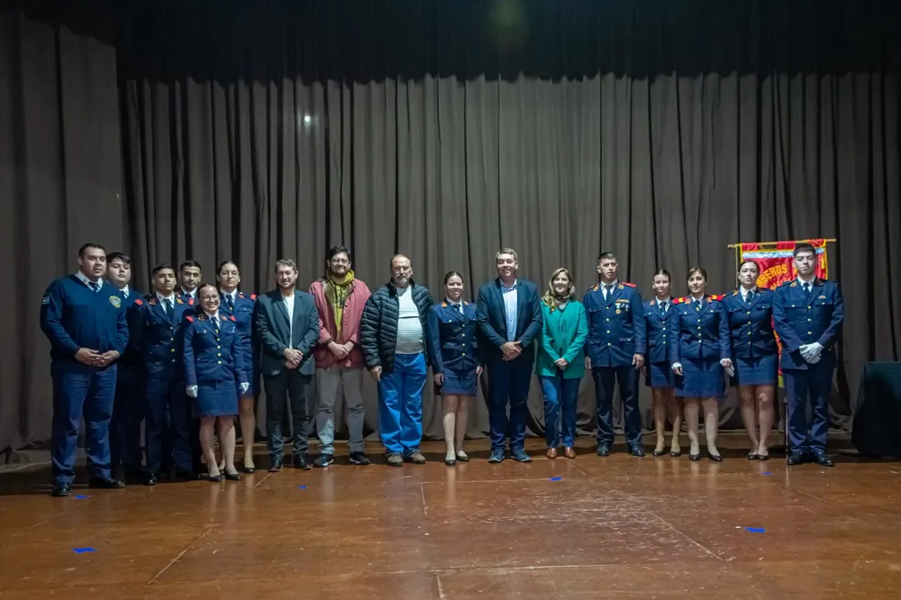 Biss participó del 53° aniversario de la Asociación de Bomberos Voluntarios de Rawson