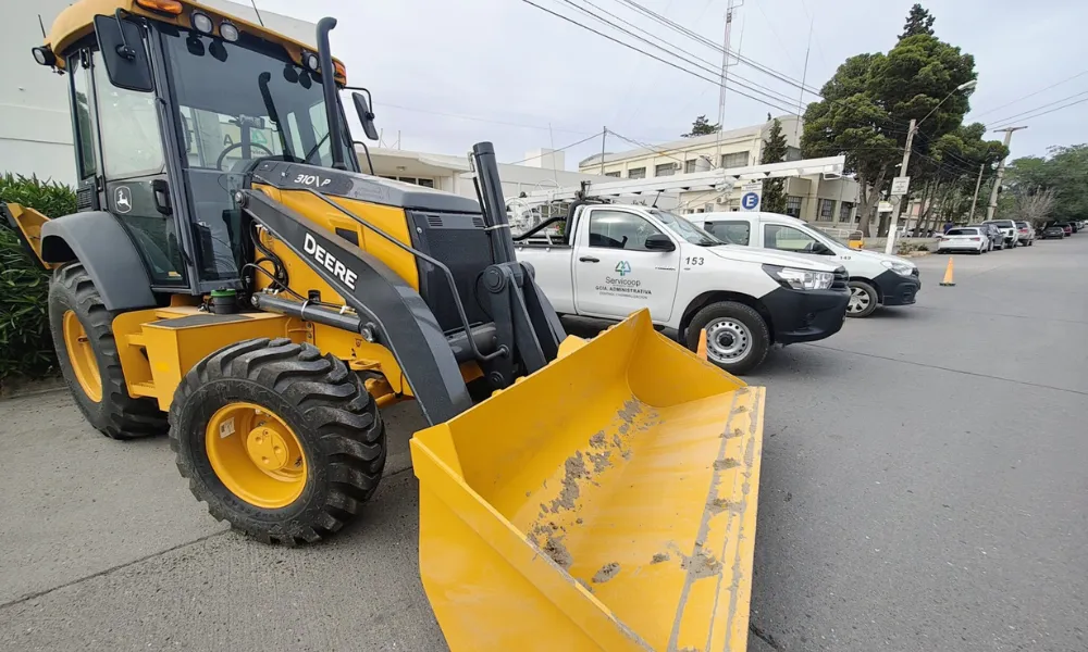 Máquina y camionetas 0 km