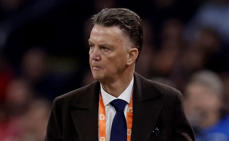 VAN GAAL SE LA VOLVIÓ A AGARRAR CON MESSI