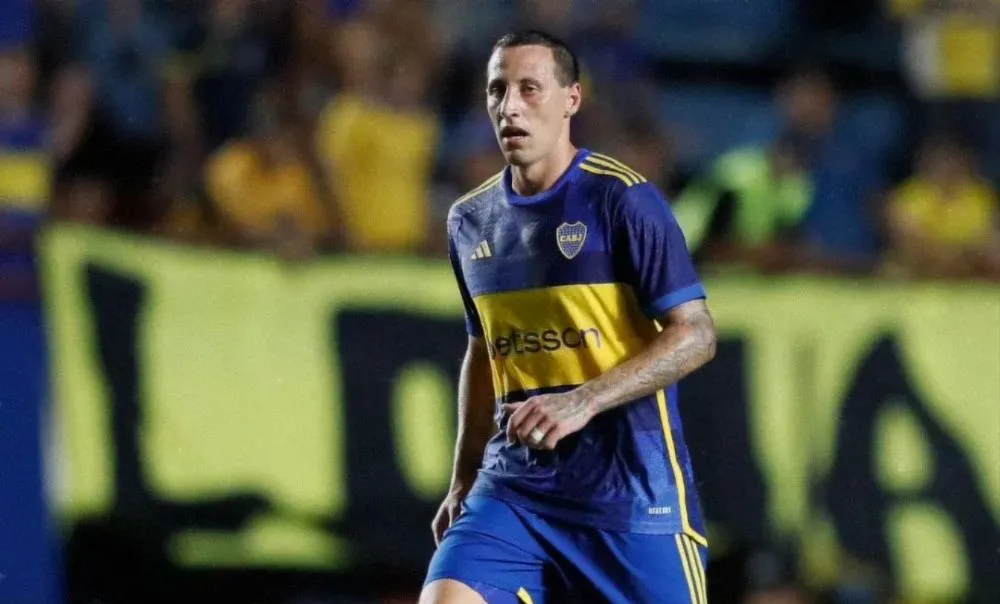 Tras su salida de Boca, el defensor de 35 años negocia su llegada a Estudiantes de Río Cuarto