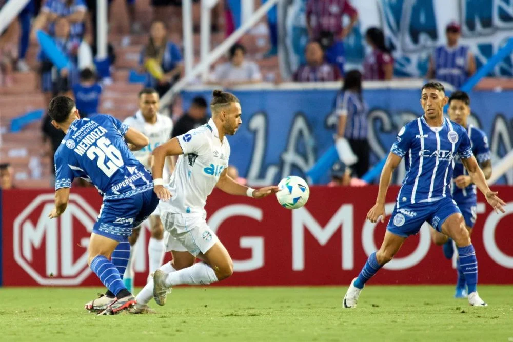 Godoy Cruz se juega el liderazgo ante Grêmio.