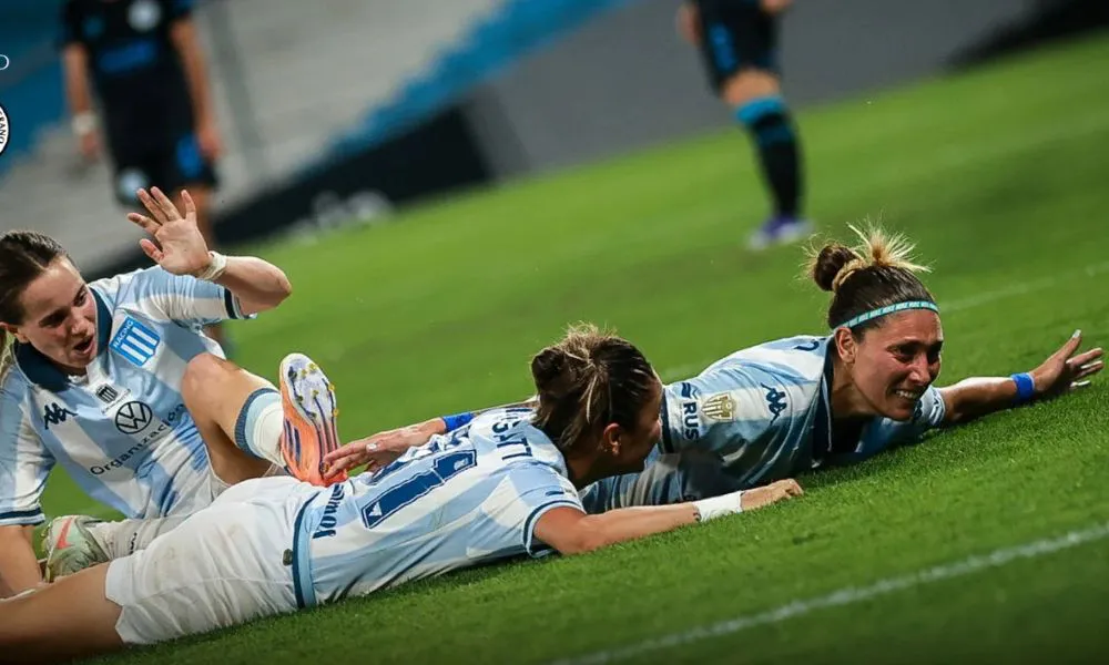 Racing de Avellaneda, equipo femenino. Foto Racing de Alma