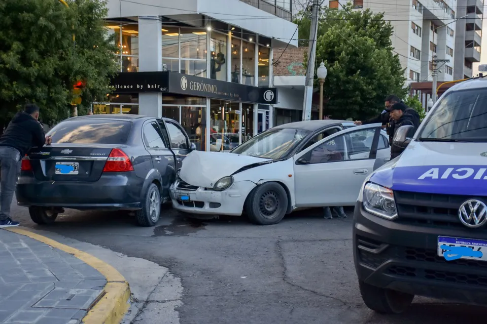 Choque en Irigoyen e inmigrantes de Trelew