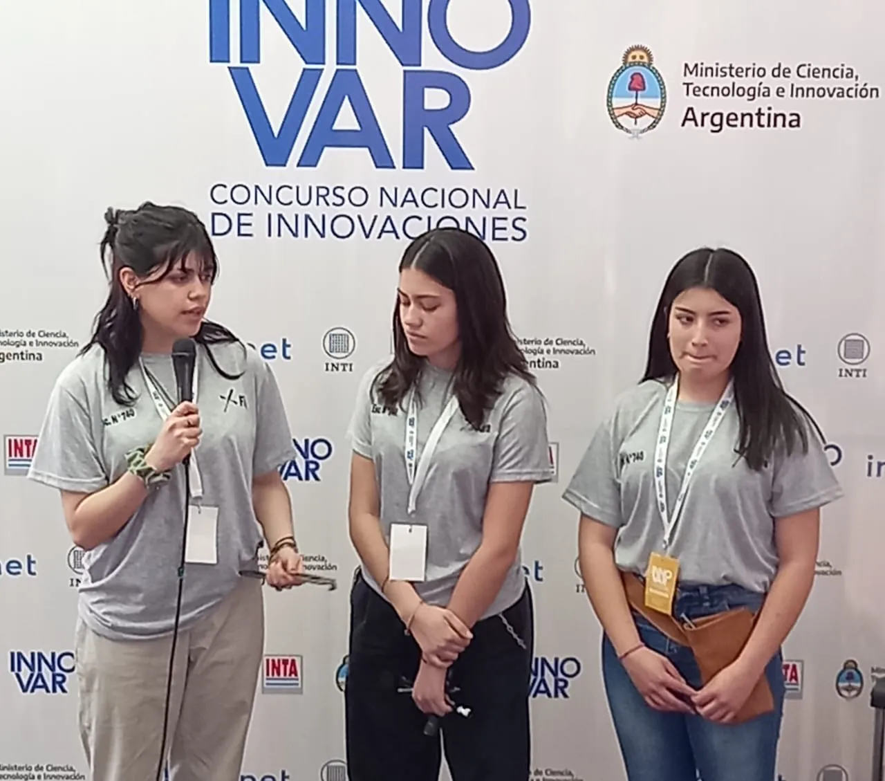 33adfef1-5070-4bef-a76b-c104e026cf6a