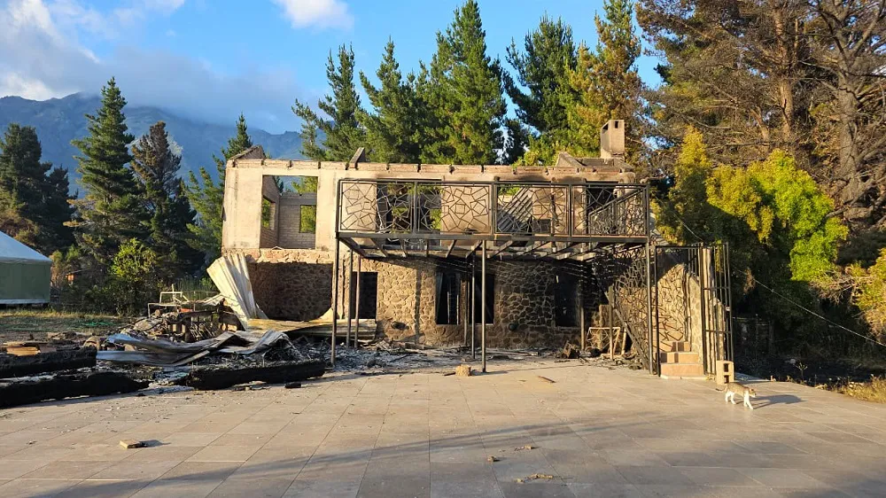 Incendio en Epuyén. Foto: Lely Castro